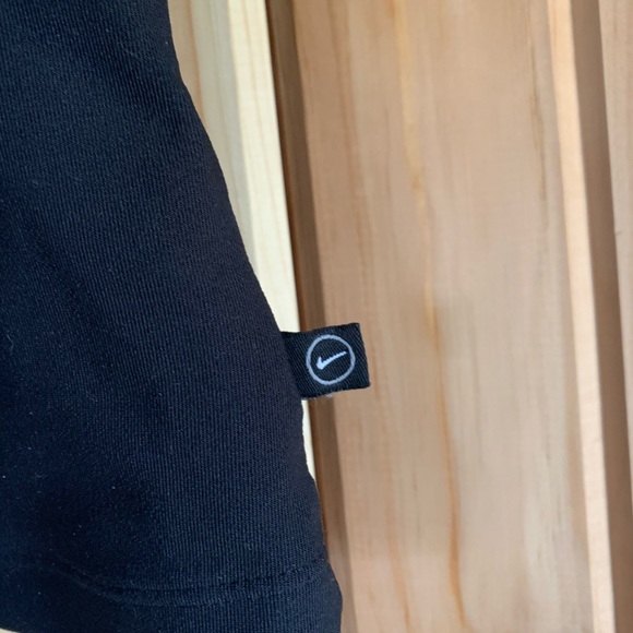 Nike Dri Fit ‘Run’ crop top - Picture 2 of 4